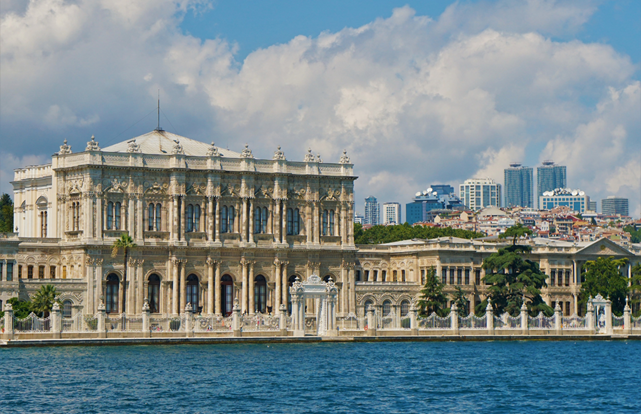dolmabahçe sarayı