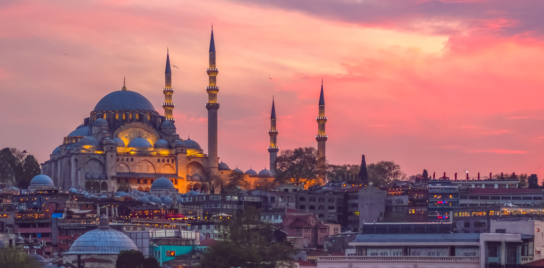 İstanbulda bir cami manzarası